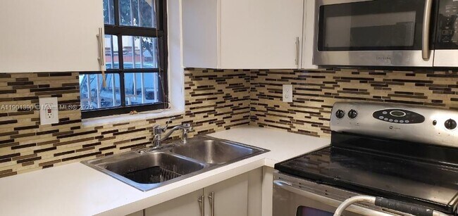 Building Photo - 12045 SW 18th St