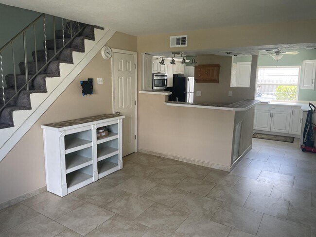 Building Photo - 55 Needle Blvd