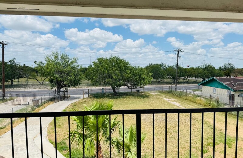 Building Photo - 1213 S Veterans Blvd