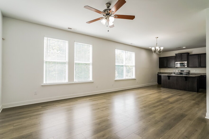 Building Photo - 229 Pamlico Dr