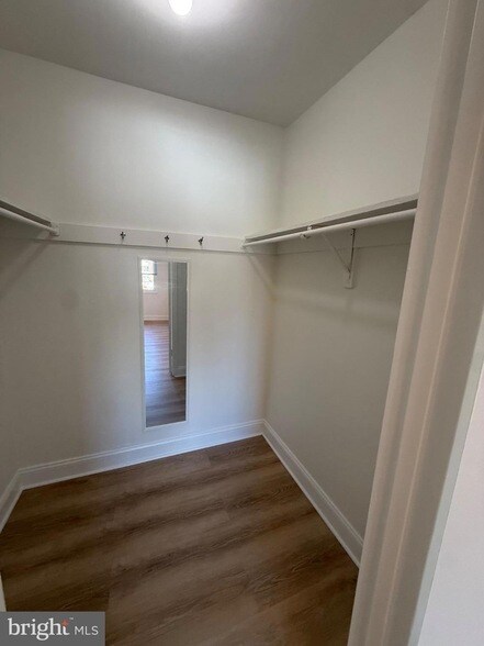 Building Photo - 3842 Bel Pre Rd