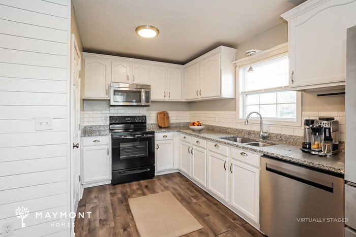 Building Photo - 829 Buckhorn Dr