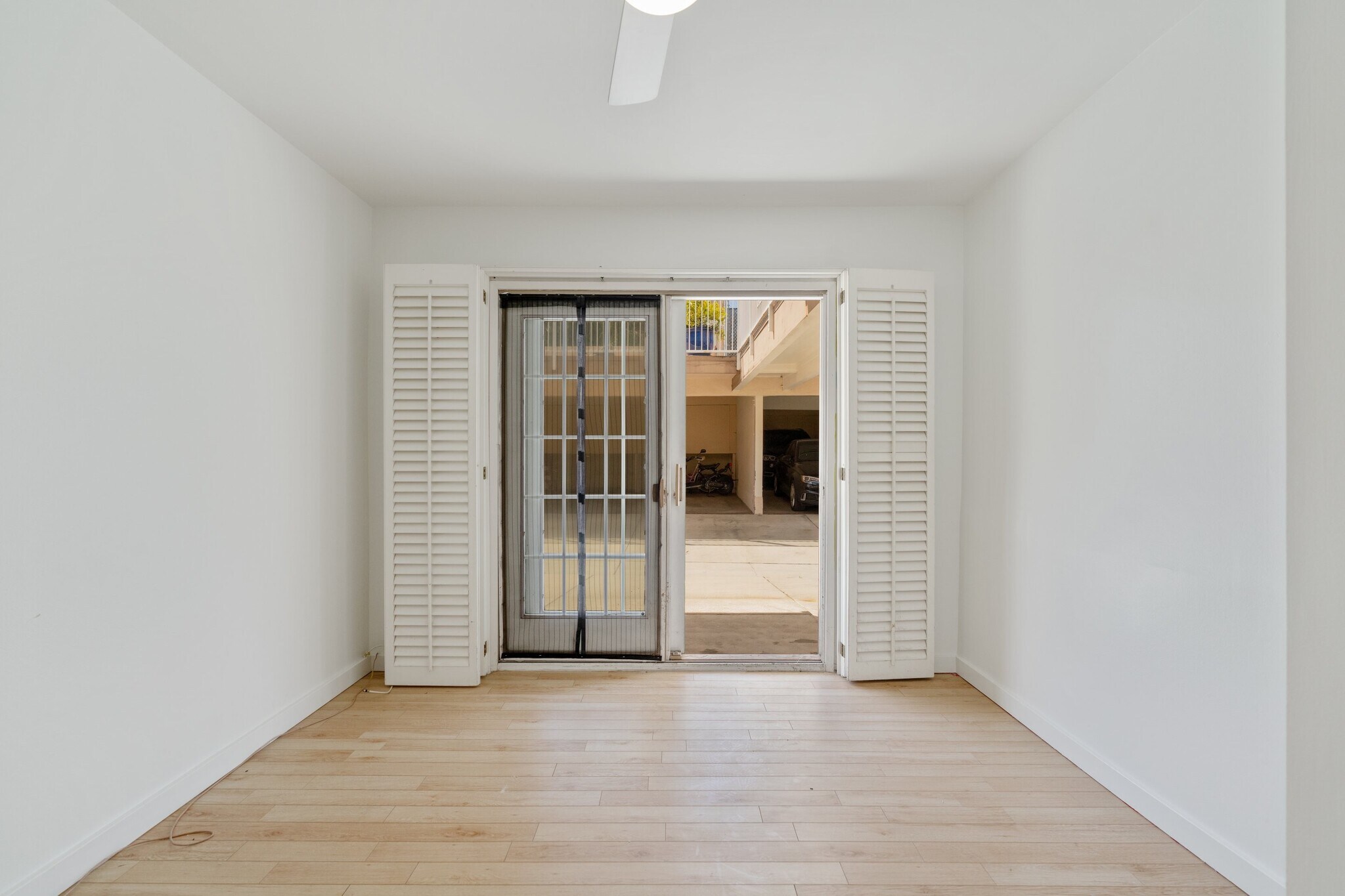 Building Photo - 639 Bay St