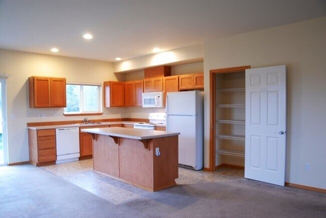 Building Photo - 18419 - W-S Properties, LLC