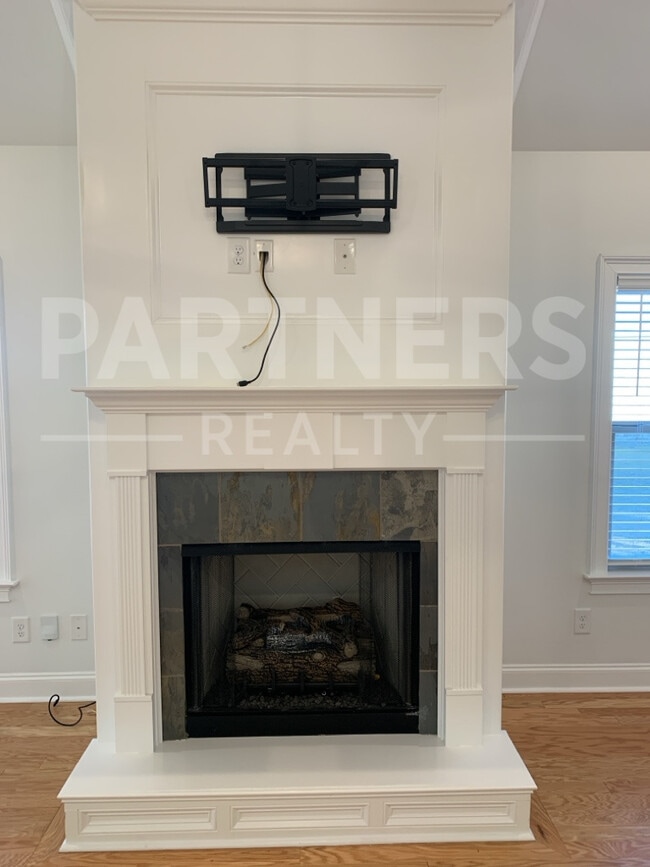 Building Photo - 5812 Blevins Cir