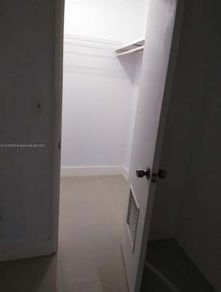 Building Photo - 110 Fontainebleau Blvd