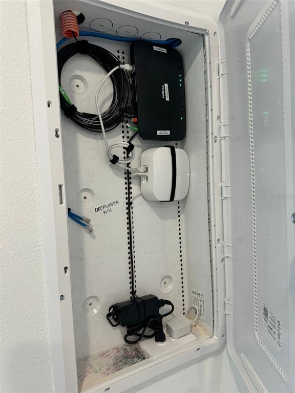 Building Photo - 1441 Deepwater Cir