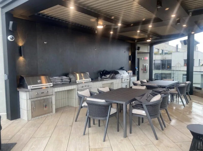 Building Photo - 1021 N Garfield St