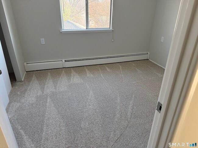 Building Photo - 7 McAllister Ave