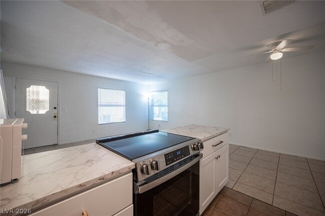 Building Photo - 1428 Lorilyn Ave