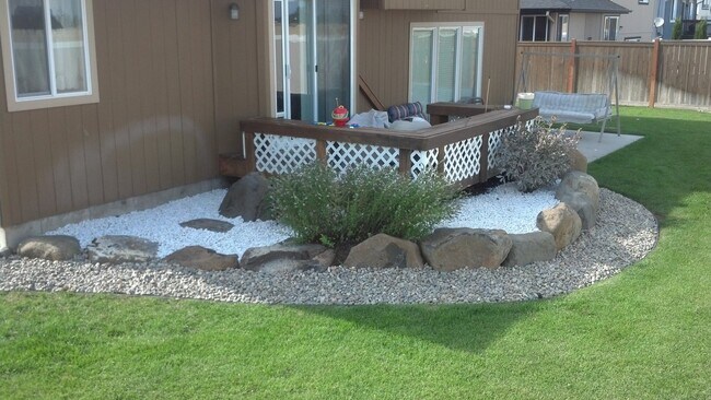 Building Photo - Spacious home in Airway Heights - Updated ...