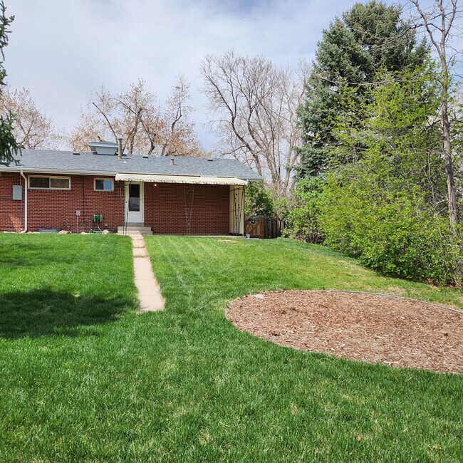 Building Photo - 3584 Allison St