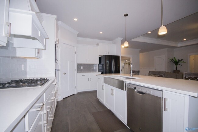 Building Photo - 100 Bartram Wy.