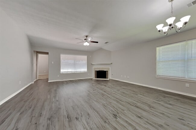 Building Photo - 15402 Misty Dawn Tr