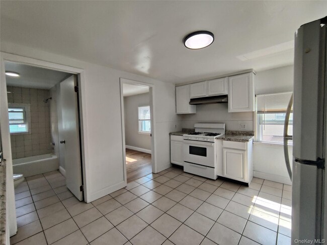 Building Photo - 29 Harrison St