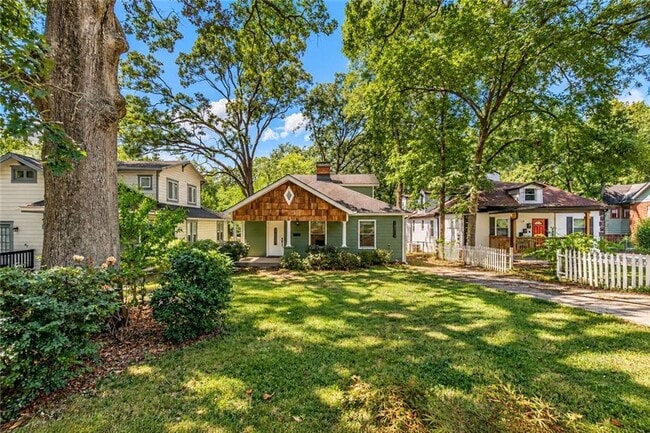 Building Photo - 1801 Evans Dr SW