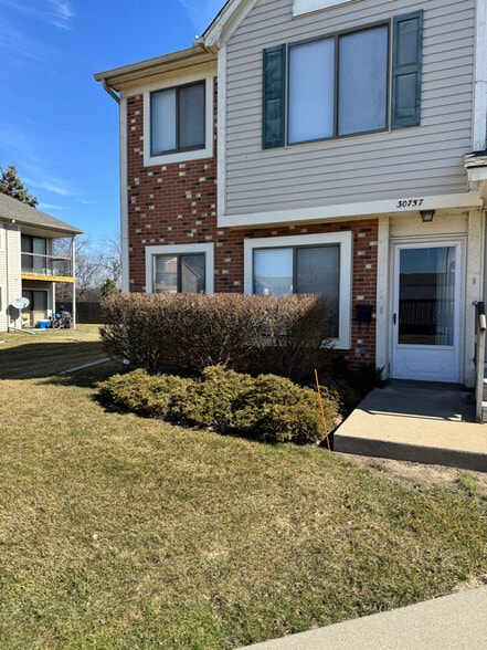 Building Photo - 30757 Hidden Pines Ln