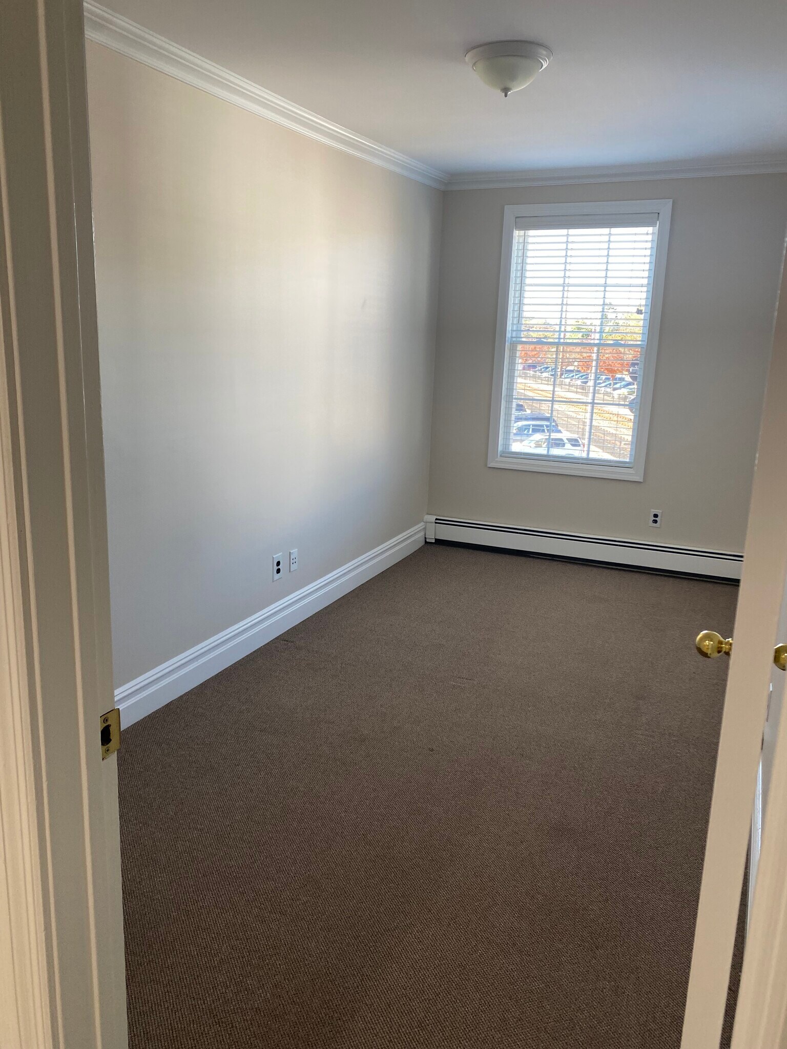 Building Photo - 6 Birch Hill Rd