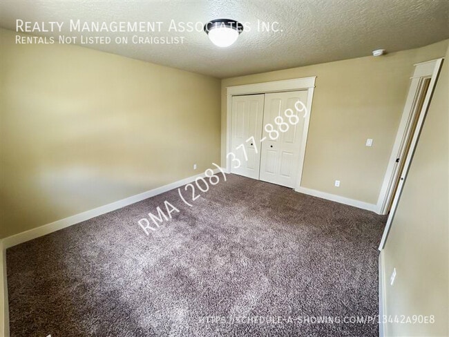 Building Photo - 919 E Boise Ave