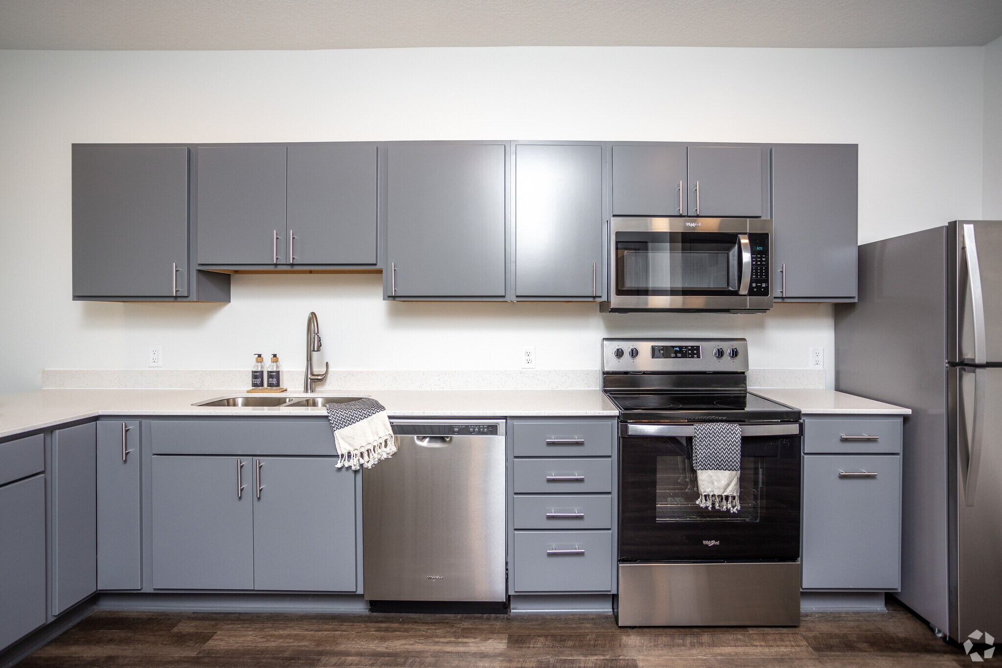 Keystone on 8th 1261 8th St West Des Moines IA 50265 Apartment Finder