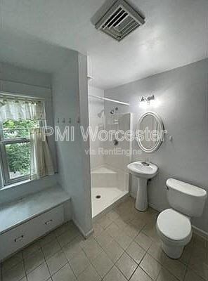 Building Photo - 46 Wachusett St