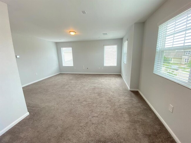 Building Photo - 220 Timber Brook Dr