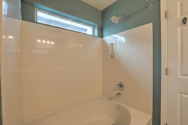 Building Photo - 3Bedroom, 2.5 Bath, 2 Story, 2 Car Garage 2,591 Sq Ft Home located on the Westside of Albuquerque.