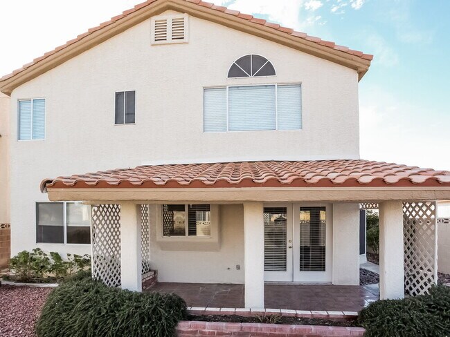 Building Photo - 1832 Fan Fare Dr