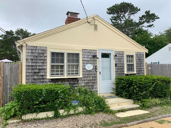 Primary Photo - 37 Bassett Ln