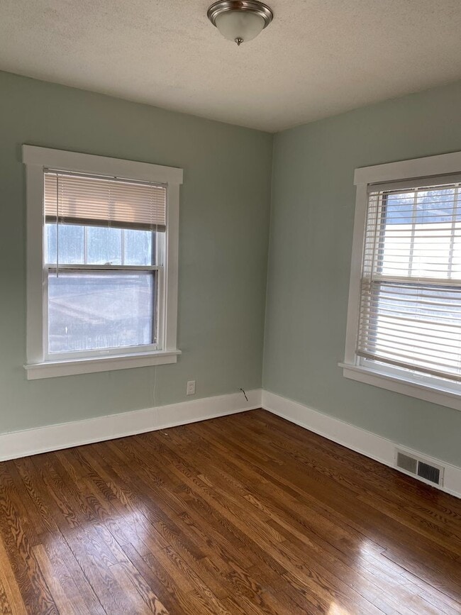 Building Photo - Beautiful 3 bed 1 bath in Minne Lusa!