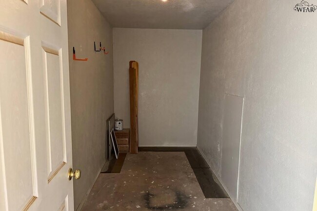 Building Photo - 1901 Wenonah Ave