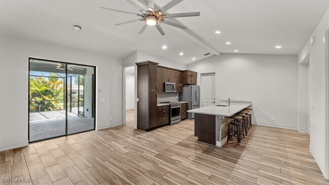 Building Photo - 8720 Cypress Lake Dr