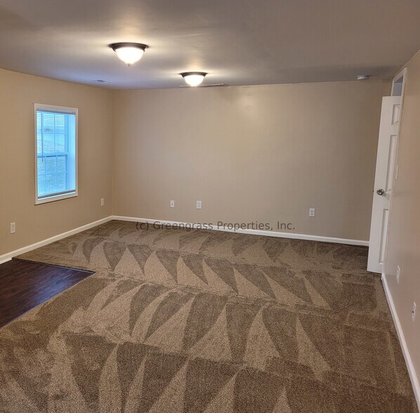 Living Room - 205 S 6th St