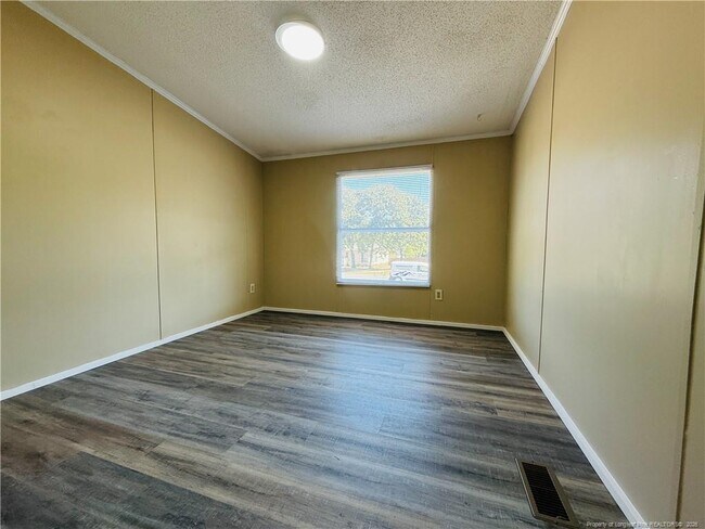 Building Photo - 30 Jefferson Ln