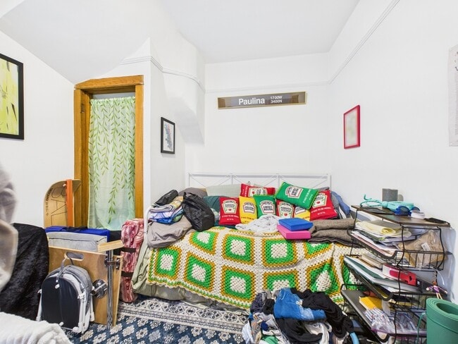 Building Photo - 4318 N Albany Ave