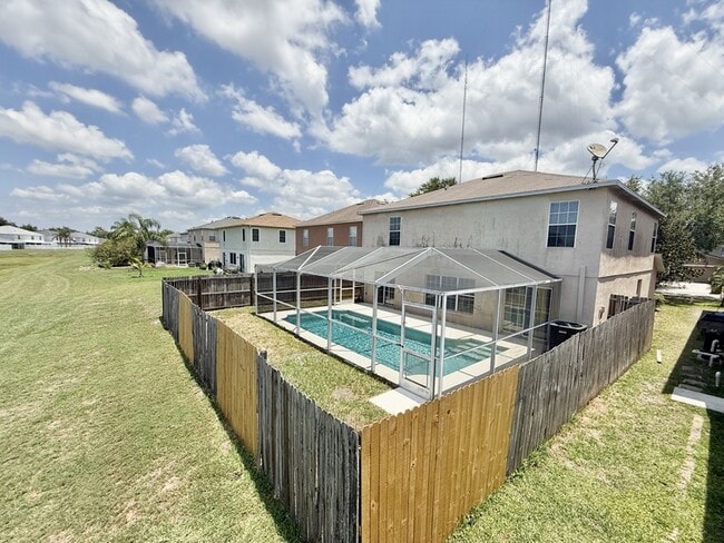 Building Photo - 10325 Boyette Creek Blvd