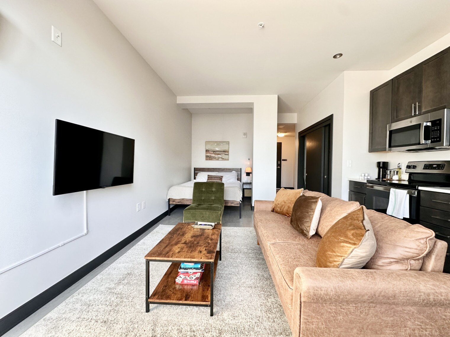 Building Photo - 333 W State St