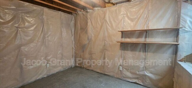 Building Photo - 3030 Devonwood Dr