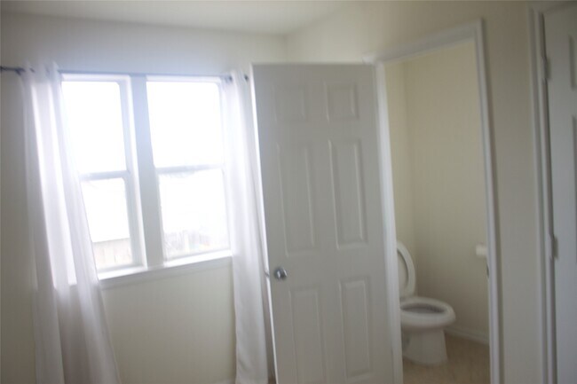 Building Photo - 26350 Riley Glen Dr