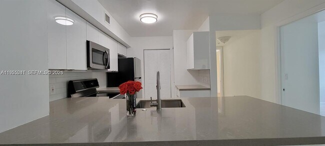 Building Photo - 12124 St.Andrews Pl