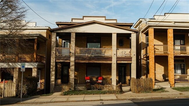 Primary Photo - 17 Bailey Ave