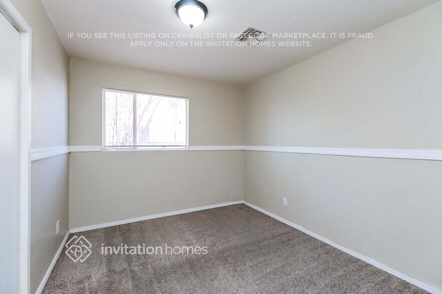 Building Photo - 4824 W Catalina Dr