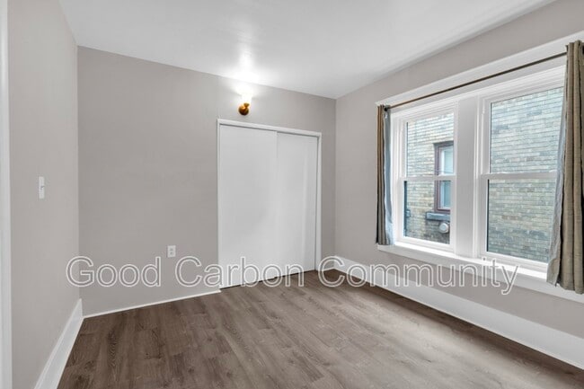 Building Photo - 1251 Hertel Ave