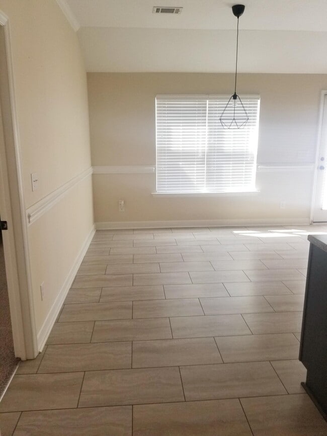 Building Photo - 1669 Tralee Ct
