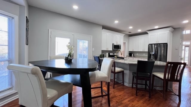 Building Photo - 2003 Clearstream Overlook