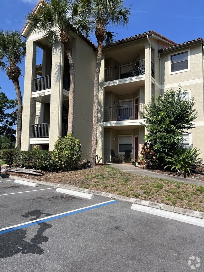Building Photo - Blossom Park Villas Condominiums