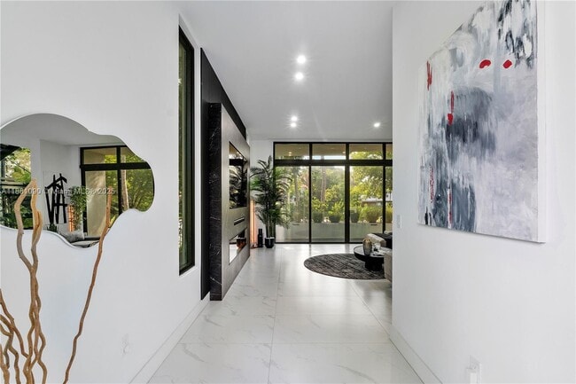 Building Photo - 4364 Alton Rd