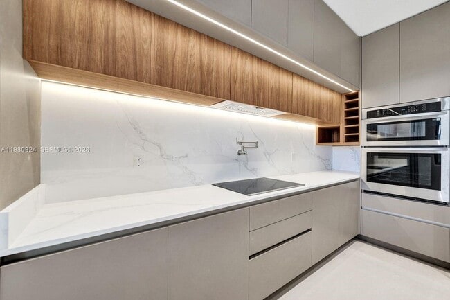 Building Photo - 4100 E Gardenia Ave