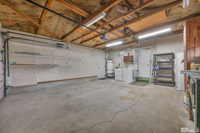 Building Photo - 1490 Foster Dr