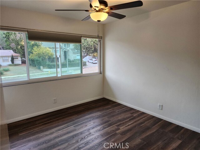 Building Photo - 2523 Deerpark Dr